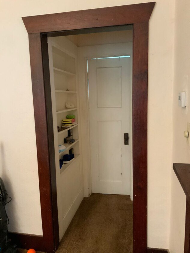 Primary Photo - Cute Craftsman Home for Rent in Ephrata