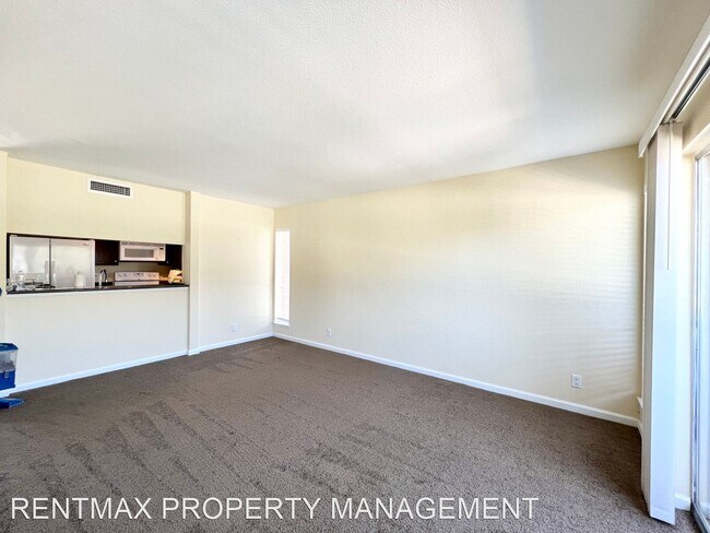 Building Photo - 1 br, 1 bath House - 2838 GEARY PL #4020