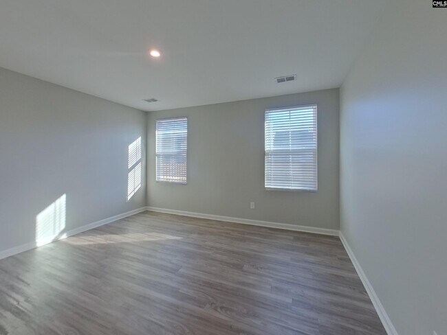 Foto del edificio - 513 Scribes Ln
