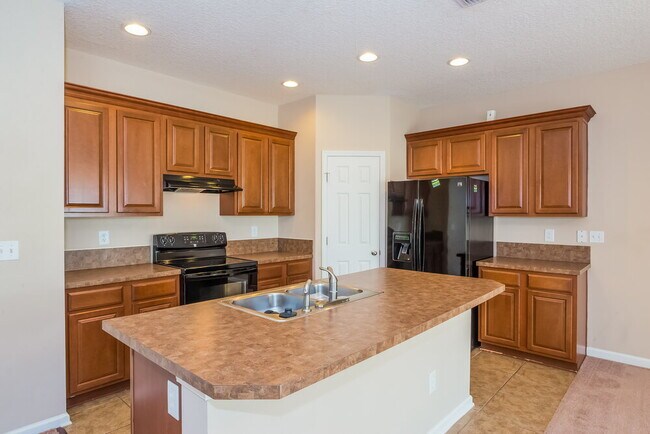 Foto del edificio - 6177 Casterbridge Rd