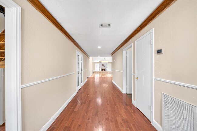 Foto del edificio - 13014 Skymeadow Dr