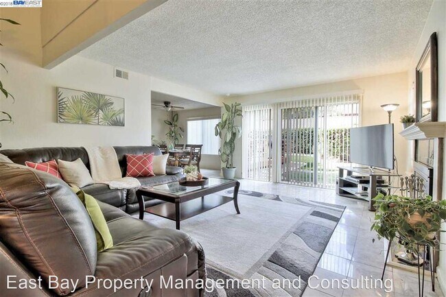 Foto del edificio - 3 br, 2.5 bath House - 6283 Lido Ct.