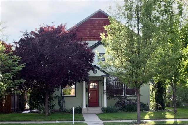 exterior - 819 N 21st St
