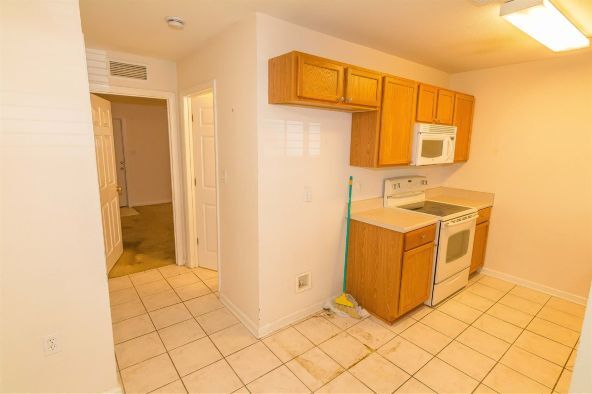 Foto del edificio - 2740 W Tharpe St