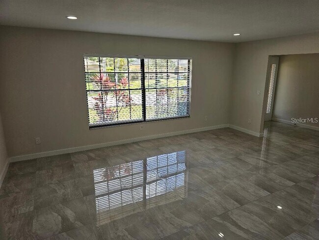 Foto del edificio - 1208 76th St NW