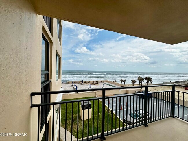 Foto del edificio - 3051 S Atlantic Ave