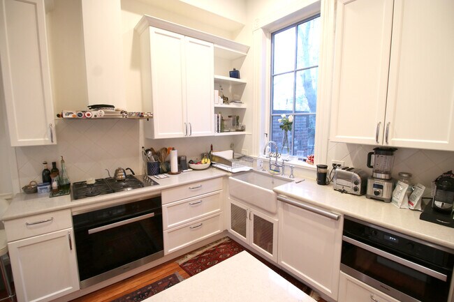 Foto del edificio - 224 5th St SE