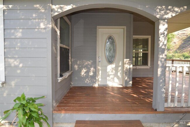 Foto del edificio - Beautiful open concept home located on Cle...