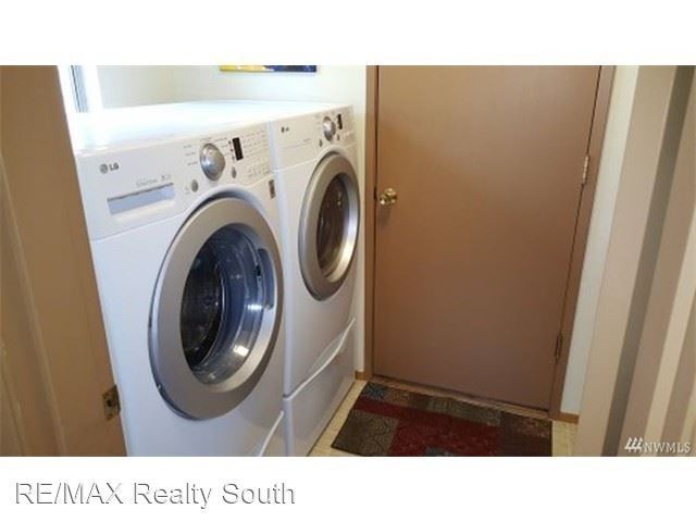 Building Photo - 3 br, 2.5 bath House - 25113 Lake Wilderne...