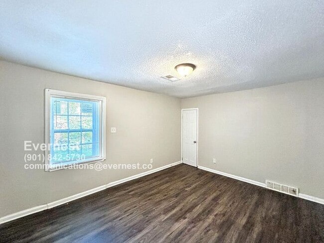 Building Photo - 1470 Ethlyn Ave