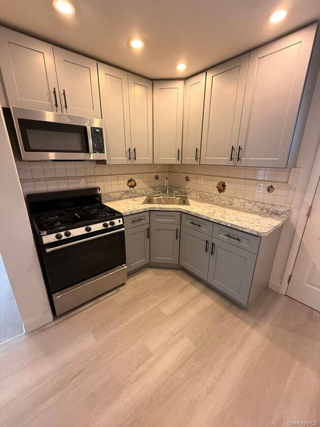 Foto del edificio - 120-54 194th St