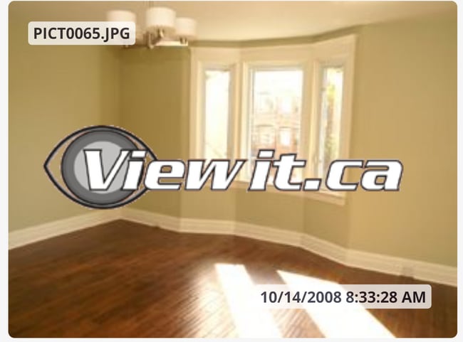 Photo du bâtiment - Large 3 Bedroom Upper Level Unit