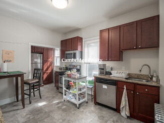 Building Photo - 44 Cameron Ave