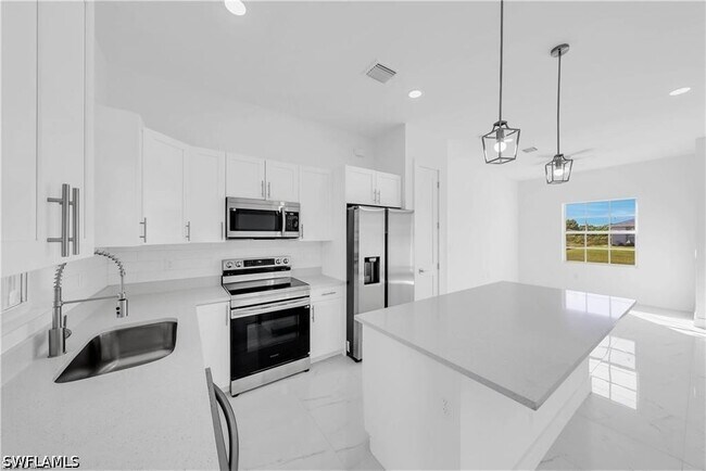 Foto del edificio - 3311 11th St W