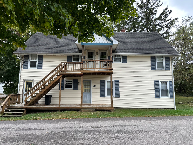 Primary Photo - 102 Scott Ln