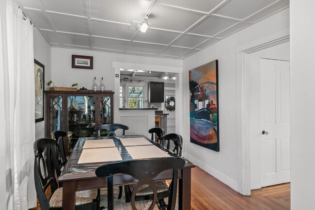 Building Photo - 14 Dearborn St
