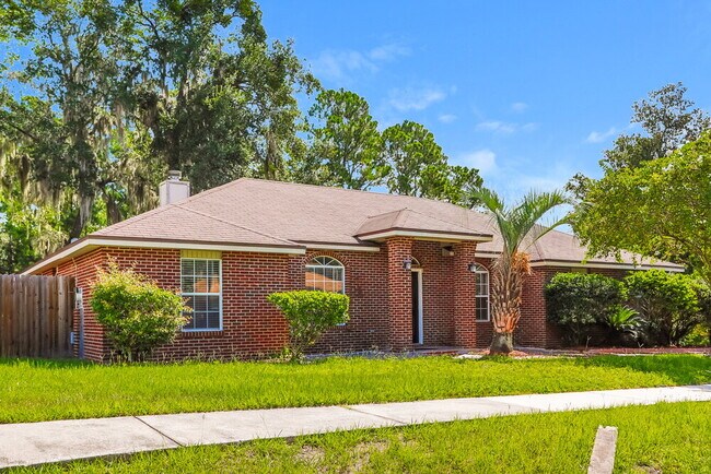 Foto del edificio - 1224 Summerfield Ct