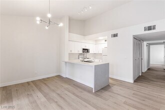 Building Photo - 2251 Wigwam Pkwy