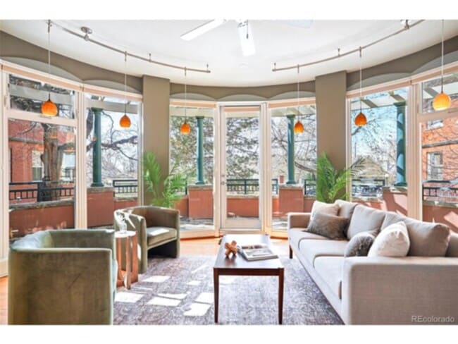 Foto del edificio - 3249 W Fairview Pl