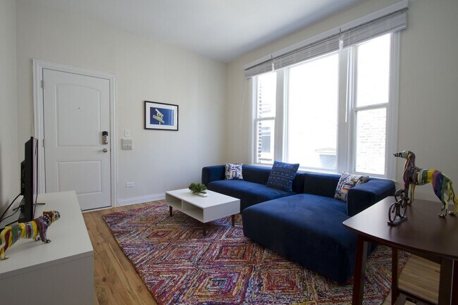 Foto del edificio - 2149 W Division St