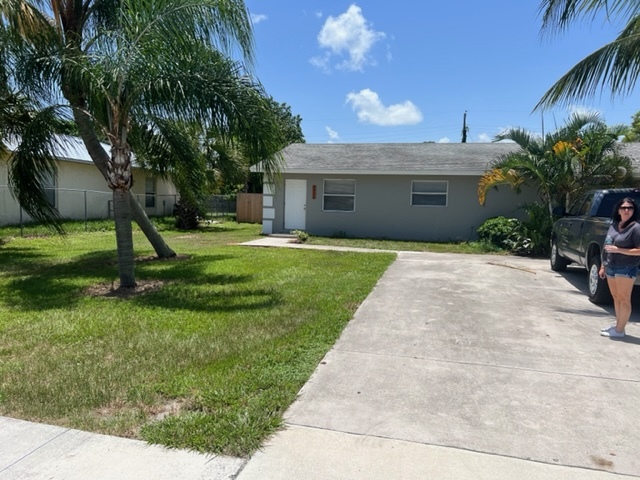 Curb View of Duplex - 4896 SE Horizon Ave