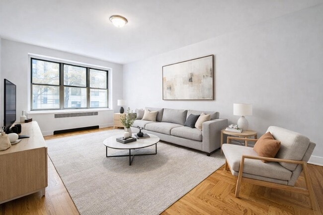 Building Photo - 100 Bennett Ave