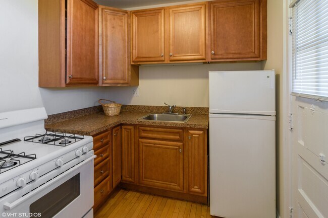 Foto del edificio - 1104 Chicago Ave