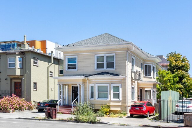 Photo - 1446 1st Ave Apartment