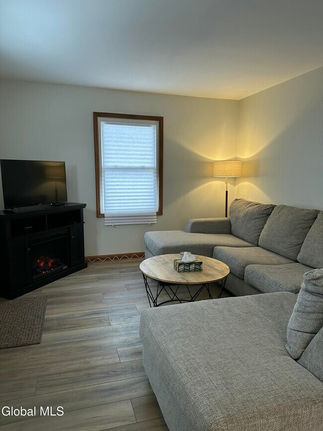 Foto del edificio - 14 Vanderbilt Ave