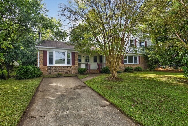 Lakeville Estates - Lakeville Estates House