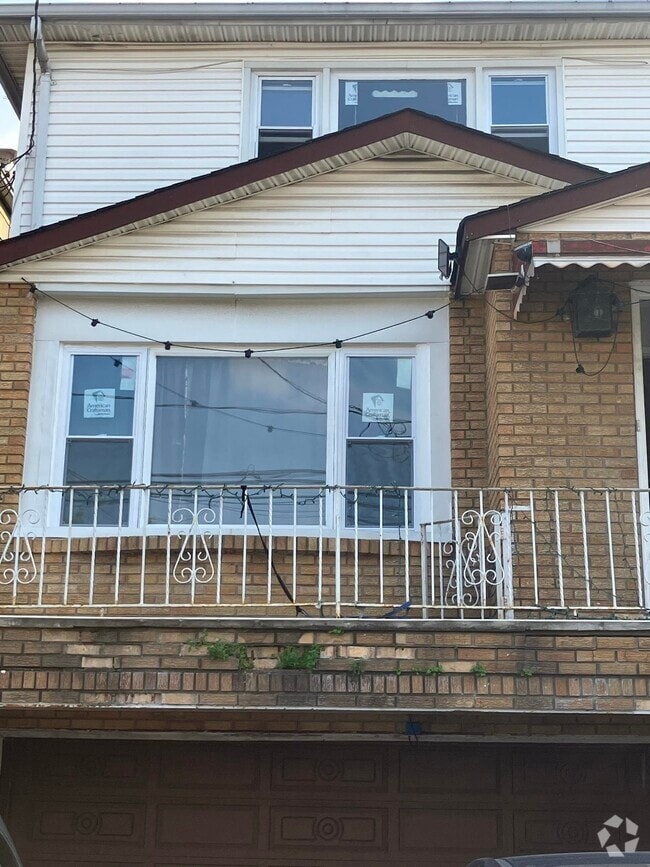 Building Photo - 421 Virginia Ave