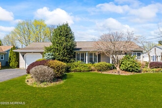 Building Photo - 41 Poplar Ave