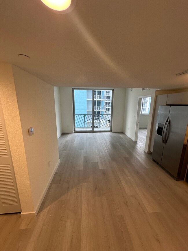 Foto del edificio - 7450 NW 103rd Pl