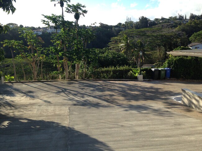 Foto del edificio - 99-409 Fernridge Plz