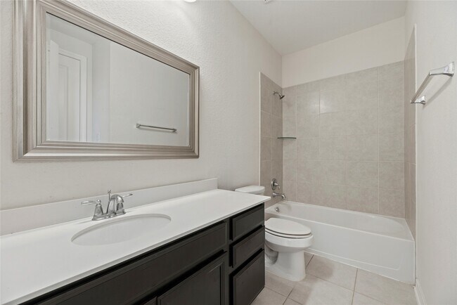 Foto del edificio - 9679 Towne Lake Pkwy