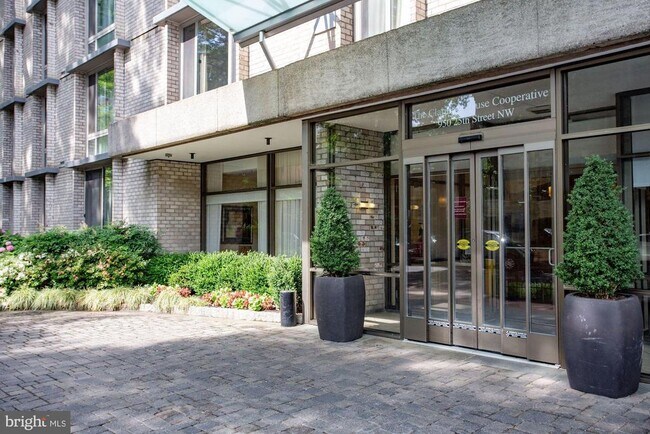 Foto del edificio - 950 25th St NW