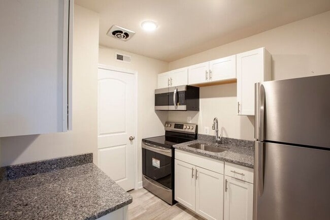 Photo - 1000 Monticello Rd Apartment