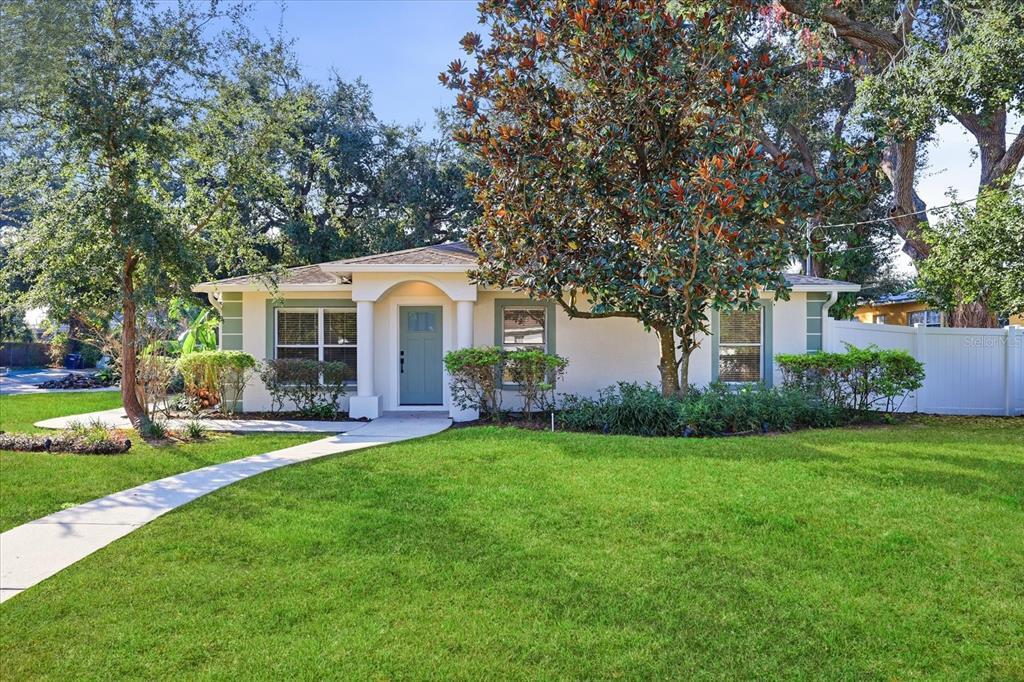 Foto principal - 2802 W North A St