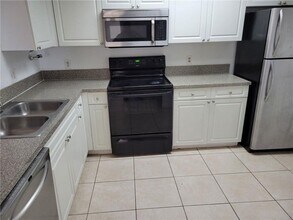 Building Photo - 5005 Wiles Rd