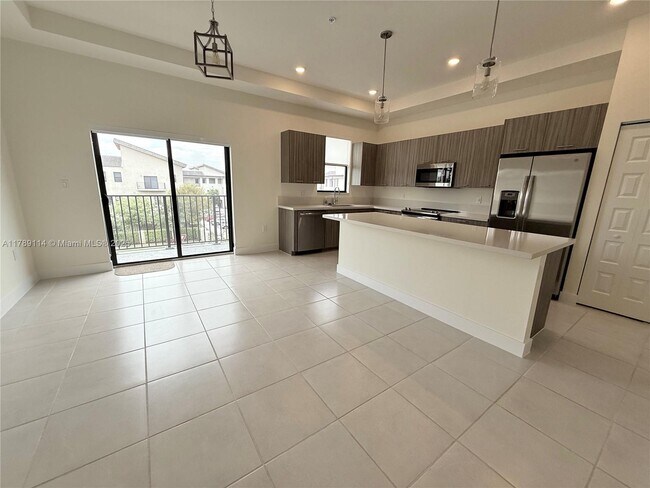 Foto del edificio - 10401 NW 82nd St