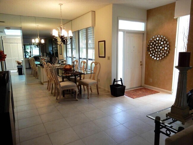 Foto del edificio - 225 Old Meadow Way