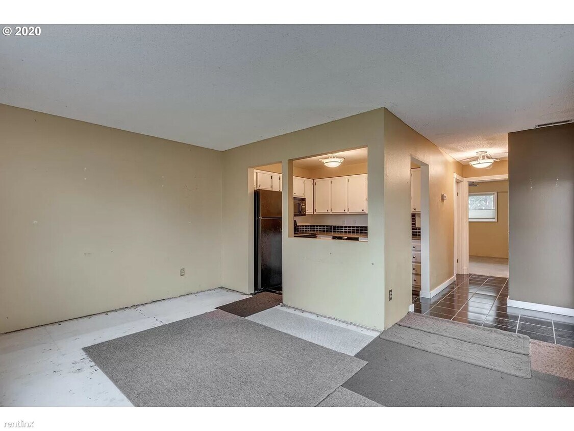 Building Photo - 468 N Hayden Island Dr