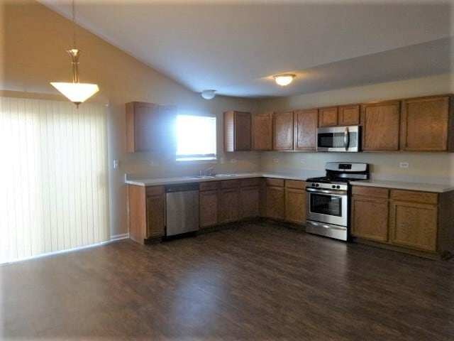Building Photo - 816 Shorewood Dr
