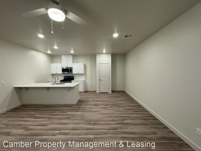 Foto del edificio - 3 br, 2 bath House - 3709 N. Divis Avenue