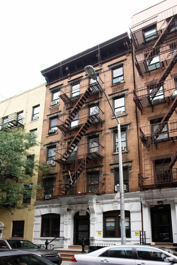 Building Photo - 409 W 52nd St