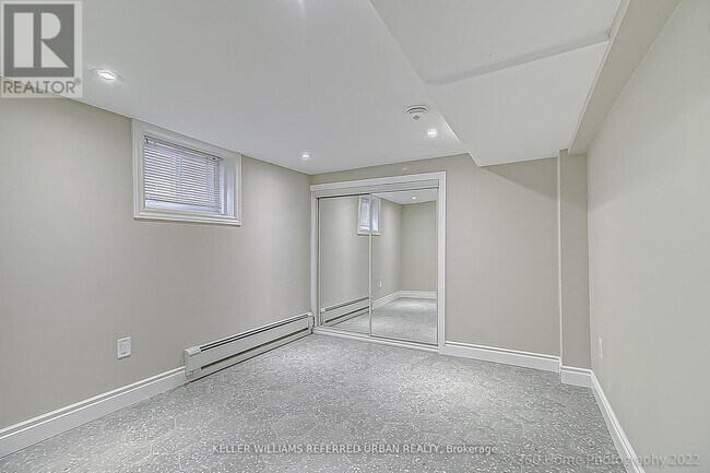 Building Photo - 554 Caledonia Rd
