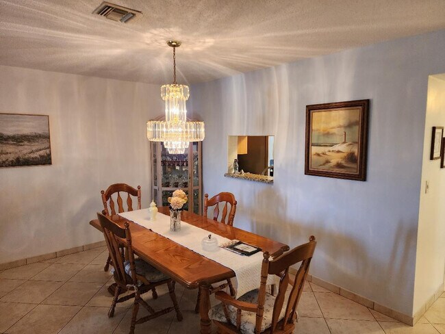 Foto del edificio - 4141 NW 44th Ave