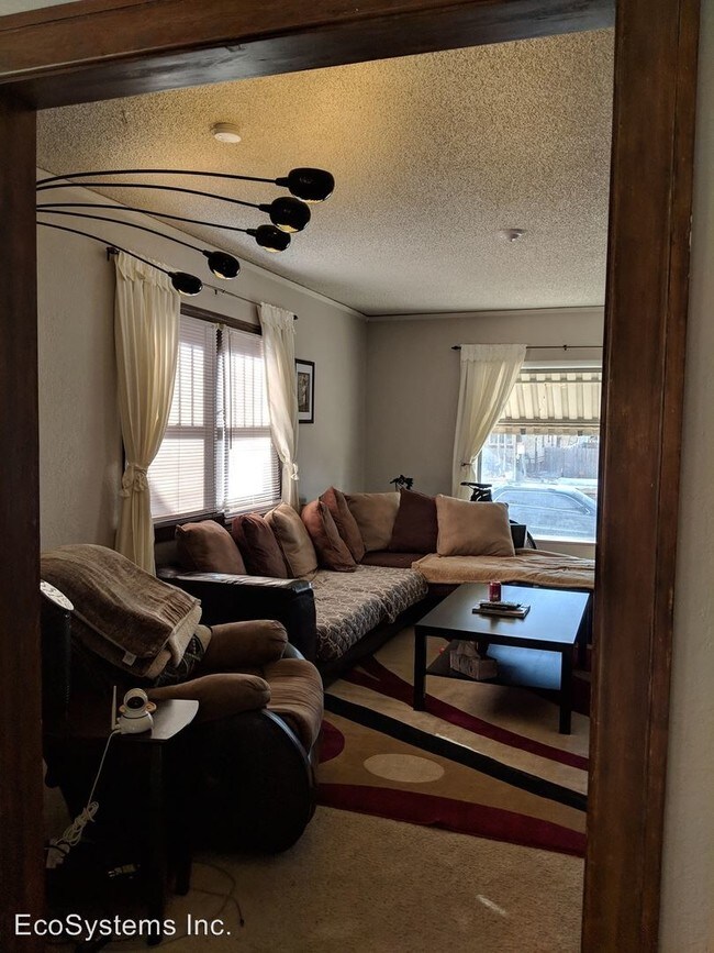 Foto del edificio - 1464-1470 Dahlia St