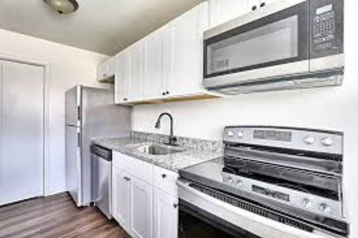 Building Photo - Jackson Brown Gardens - Close To Downtown and Airport