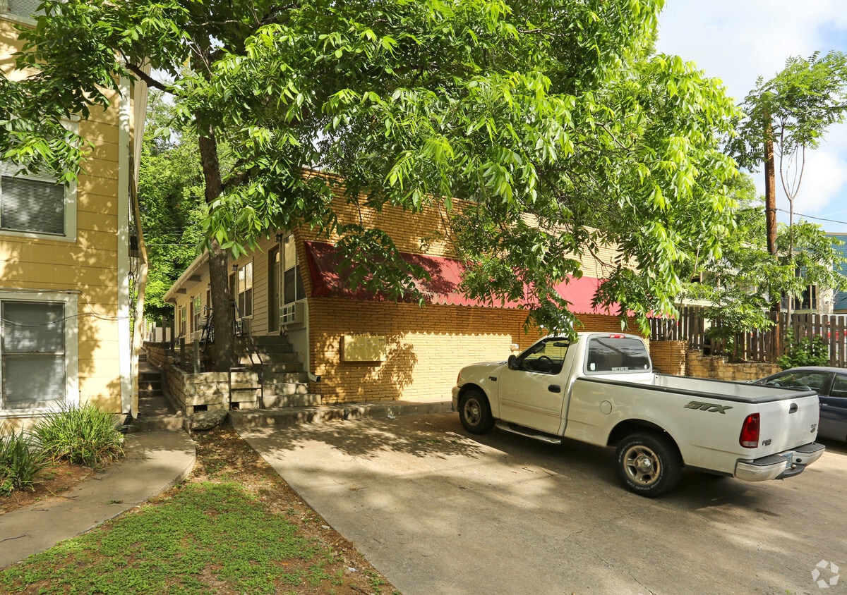 Building Photo - 2802 Whitis Avenue